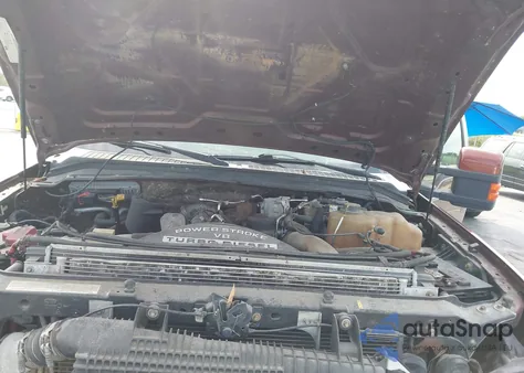 2008 Ford F250 Super Duty z USA, uszkodzony, nr VIN 1FTSW21R88EA64589